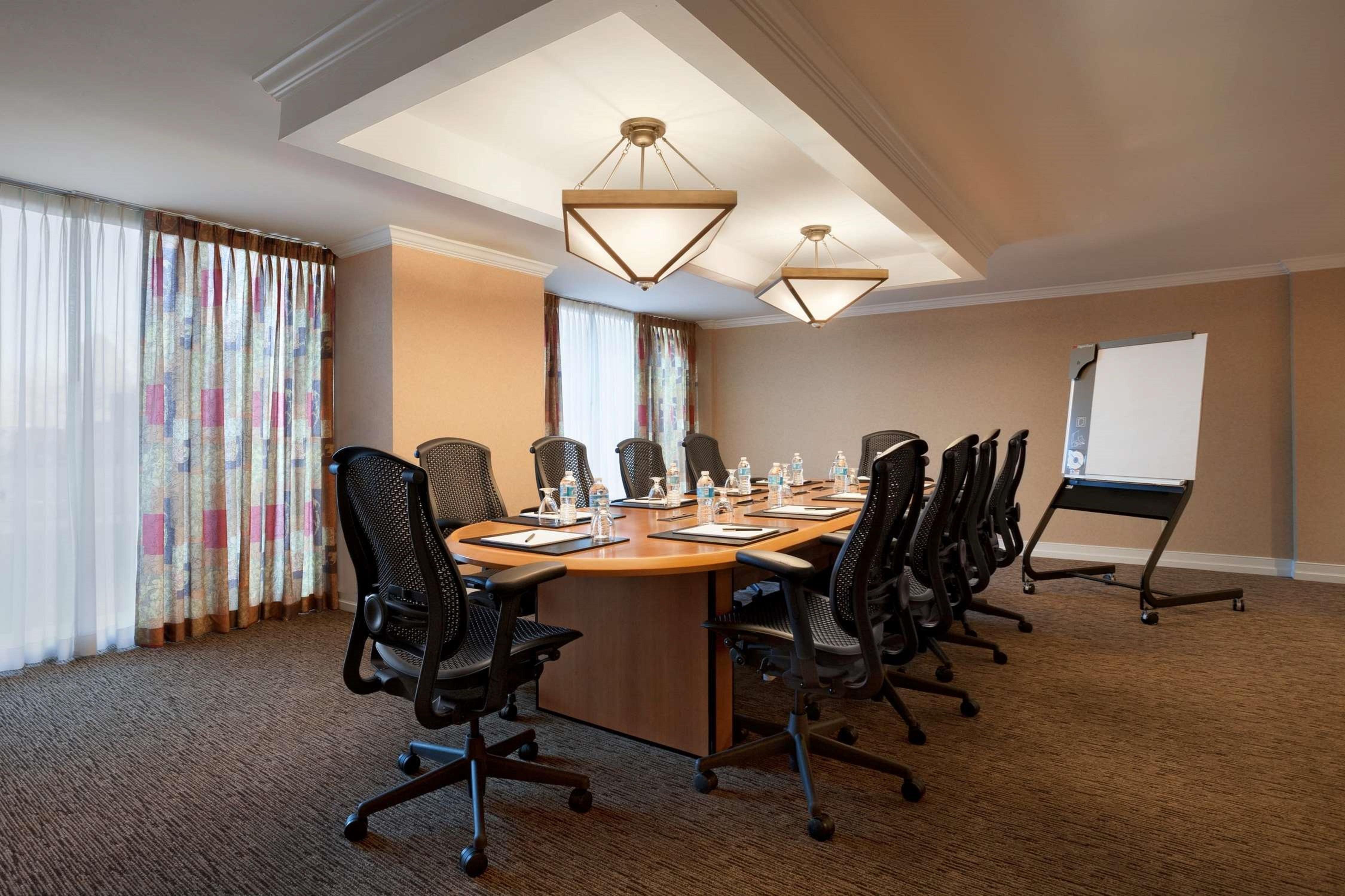 Doubletree By Hilton Hotel Salt Lake City Airport Εξωτερικό φωτογραφία