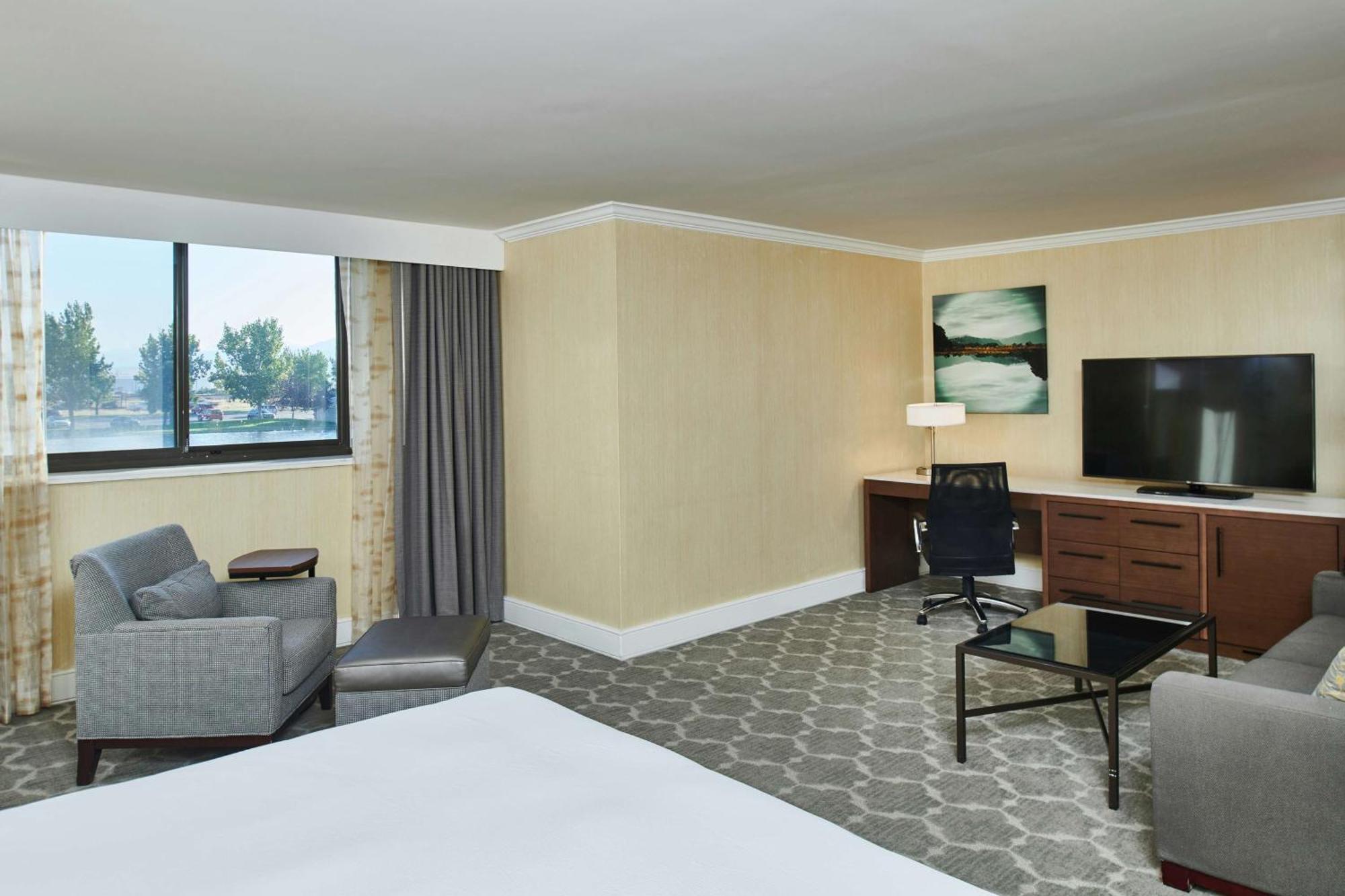 Doubletree By Hilton Hotel Salt Lake City Airport Εξωτερικό φωτογραφία